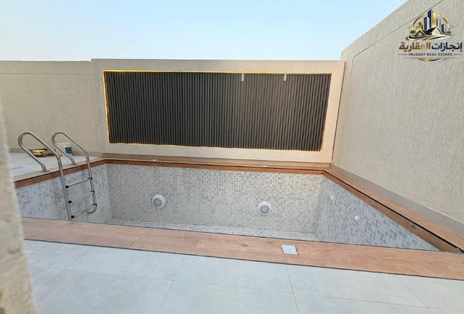134729801 - Property Image 3