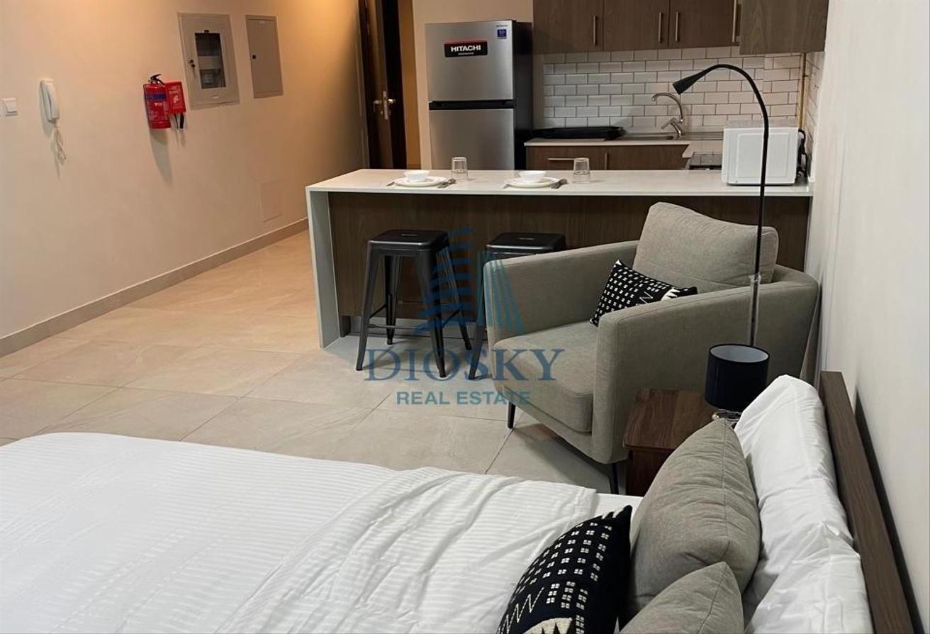 Fully Furnished | Well Maintained | Near to Mall photo 2