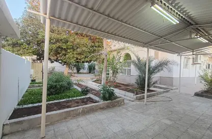 Villa - 5 Bedrooms - 5 Bathrooms for rent in Al Jazzat - Al Riqqa - Sharjah