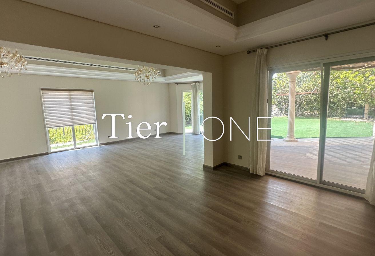 CUL-DE-SAC| UPGRADED | READY TO MOVE IN photo 6