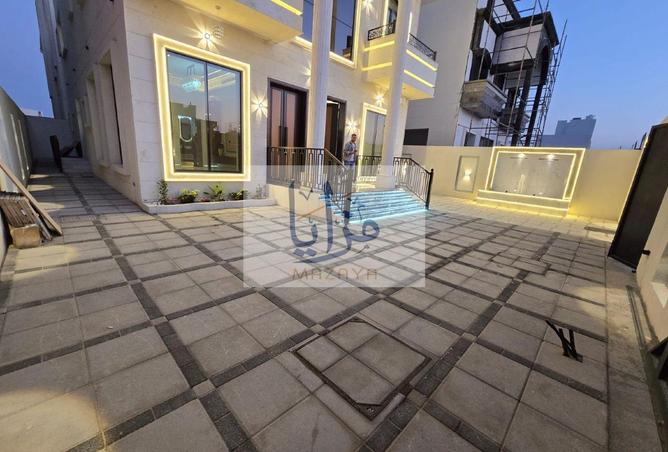 54011299 - Property Image 2