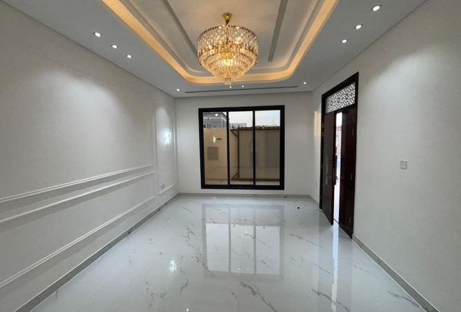 111843001 - Property Image 2
