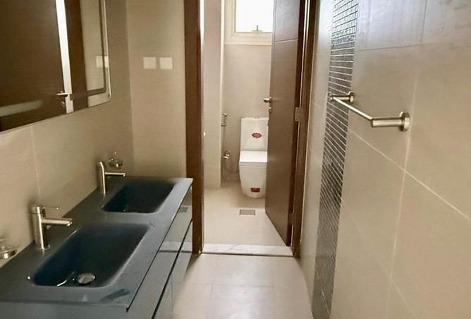 83640082 - Property Image 3