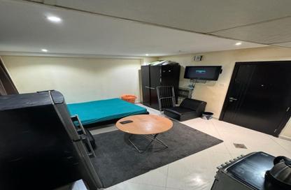Apartment - Studio - 1 Bathroom for rent in Al Qulaya'ah - Al Sharq - Sharjah