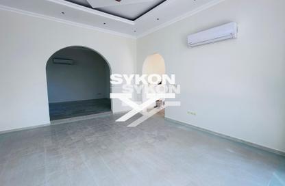 Villa - 5 - 6 for rent in Al Barsha 3 - Al Barsha - Dubai