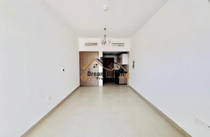 Apartment - Studio - 1 Bathroom for rent in International City Phase 2 - Al Warsan 4 - Al Warsan - Dubai