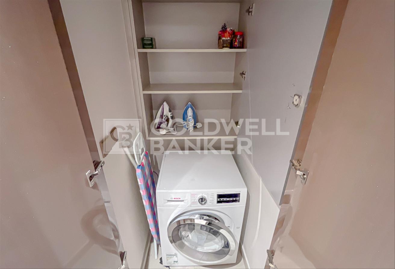 Fully Furnished | On A High Floor | Park View photo 12