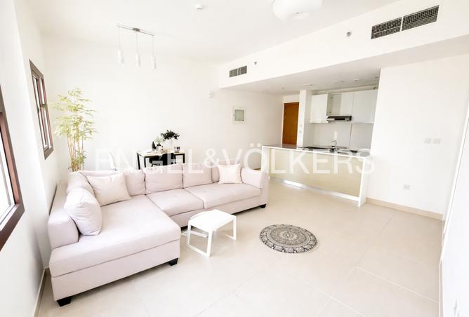 68663201 - Property Main Image