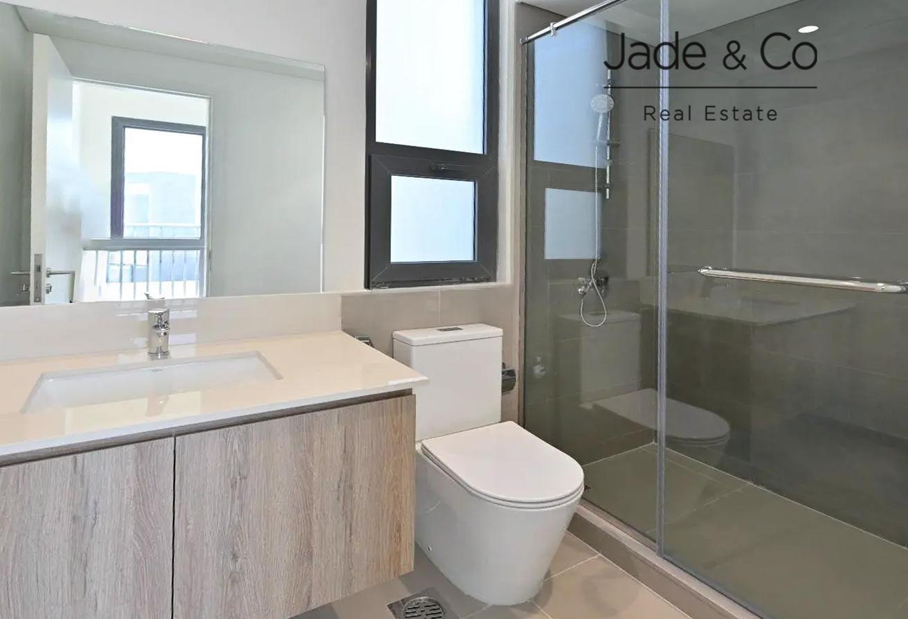 Community Expert | Spacious 4BR | Dual Living photo 15