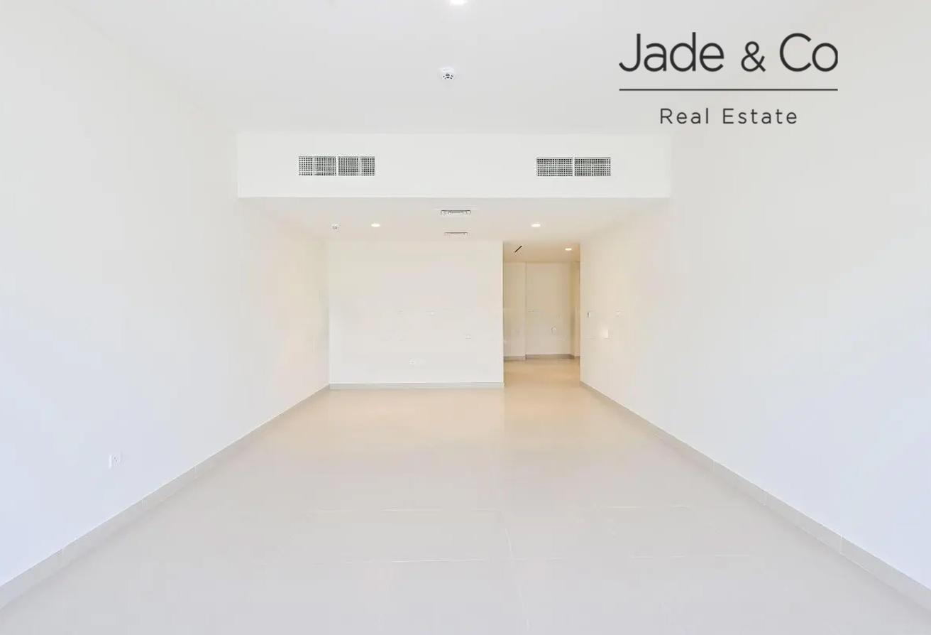 Community Expert | Spacious 4BR | Dual Living photo 14