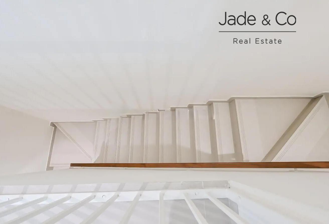 Community Expert | Spacious 4BR | Dual Living photo 11