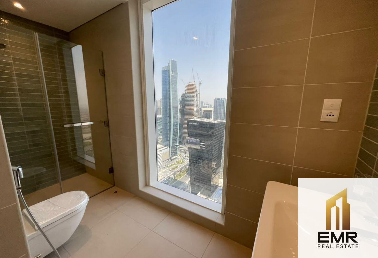 Luxury High-Floor 3BR in Business Bay photo 17