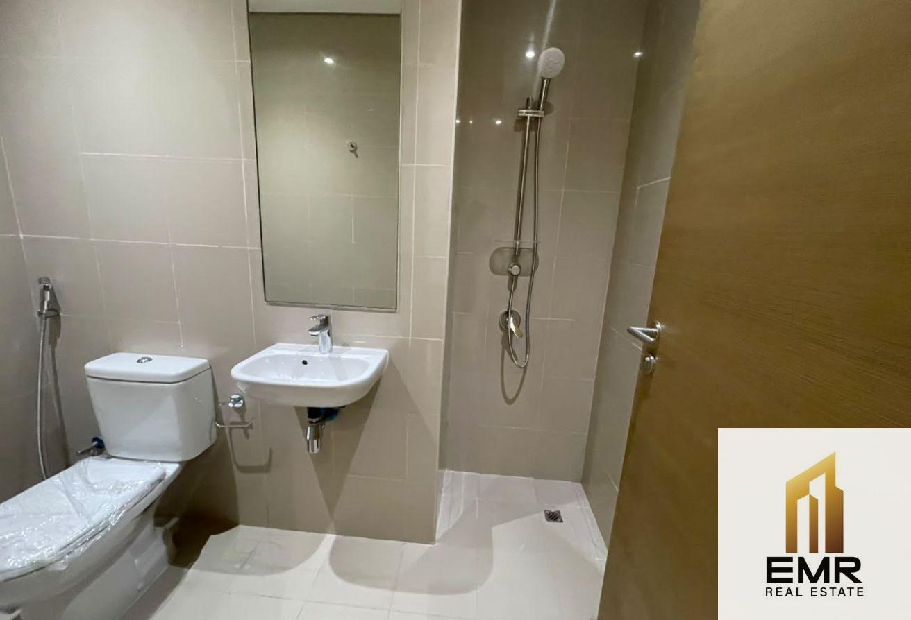 Luxury High-Floor 3BR in Business Bay photo 14