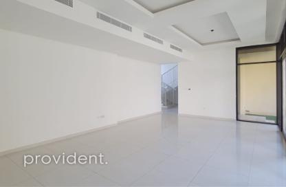 Townhouse - 3 - 5 for rent in Richmond - Damac Hills - Dubai