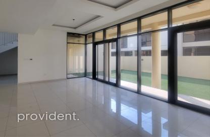Townhouse - 3 - 5 for rent in Richmond - Damac Hills - Dubai