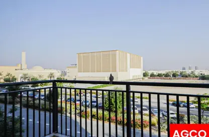 Apartment - 2 Bedrooms - 2 Bathrooms for sale in Hayat Boulevard 2A - Hayat Boulevard 2 - Hayat Boulevard - Town Square - Dubai