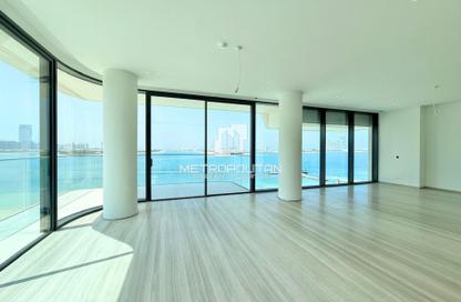 Apartment - 4 - 5 for sale in Luce - The Crescent - Palm Jumeirah - Dubai