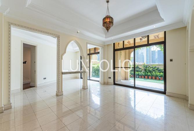 76587660 - Property Image 3