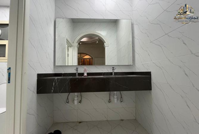 75786807 - Property Image 3