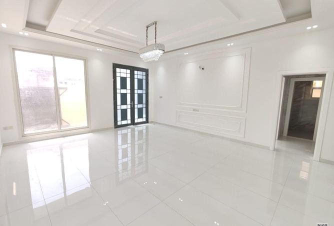 112730414 - Property Main Image