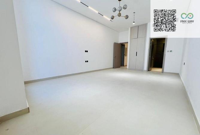 98244392 - Property Main Image