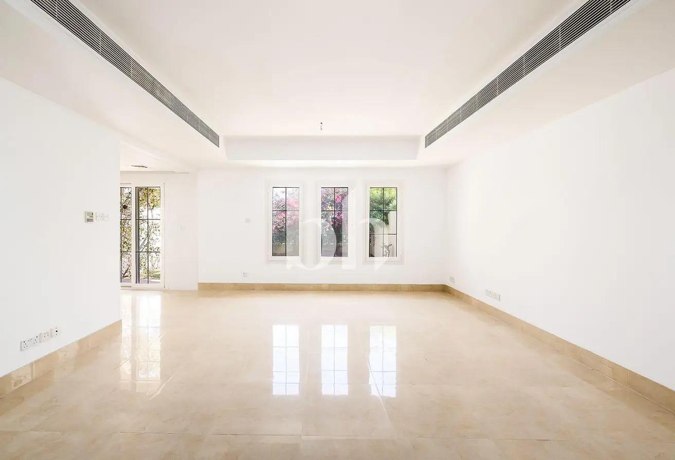 136089106 - Property Main Image