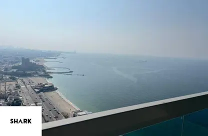 شقة - غرفة نوم - 2 حمامات للبيع في برج الكورنيش - طريق كورنيش عجمان - عجمان