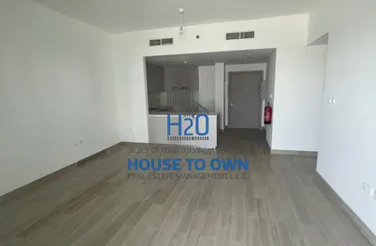 Apartment - 2 Bedrooms - 2 Bathrooms for rent in Waters Edge - Yas Island - Abu Dhabi