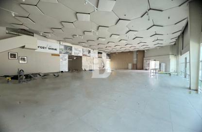 Shop - Studio for rent in Dubai Investment Park 1 (DIP 1) - Dubai Investment Park (DIP) - Dubai
