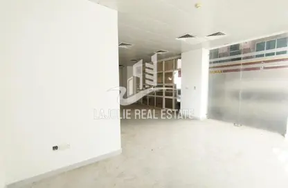 Shop - Studio for rent in Al Nahyan - Abu Dhabi