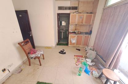 Apartment - Studio - 1 Bathroom for rent in Rolla Square - Rolla Area - Sharjah