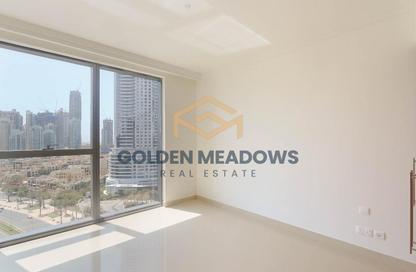 Apartment - 1 Bedroom - 2 Bathrooms for rent in Boulevard Point - Downtown Dubai - Dubai
