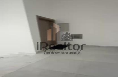 Apartment - 2 Bedrooms - 2 Bathrooms for rent in Madinat Al Riyad - Abu Dhabi