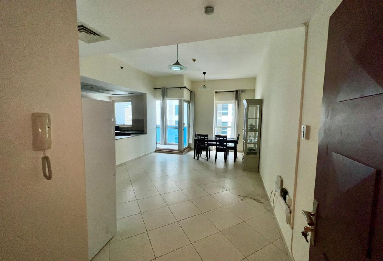 Opposite DMCC Metro - Spacious Unit - Vacant — Premium Real Estate Property in Dubai by Valorem