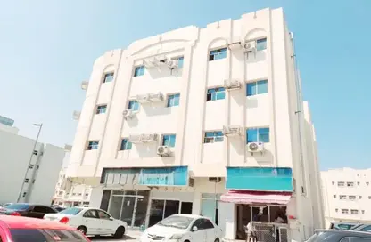 عمارة بالكامل - 8 غرف نوم - 8 حمامات للبيع في طريق فاير ستاشن - مويلح - الشارقة