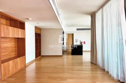 Apartment - 3 Bedrooms - 3 Bathrooms for rent in Bulgari Resort  and  Residences - Jumeirah Bay Island - Jumeirah - Dubai
