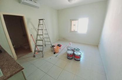 Apartment - Studio - 1 Bathroom for rent in Fire Station Road - Muwaileh - Sharjah