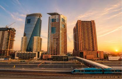 Apartment - 2 Bedrooms - 3 Bathrooms for sale in Dubai Jewel Tower - Dubai Internet City - Dubai