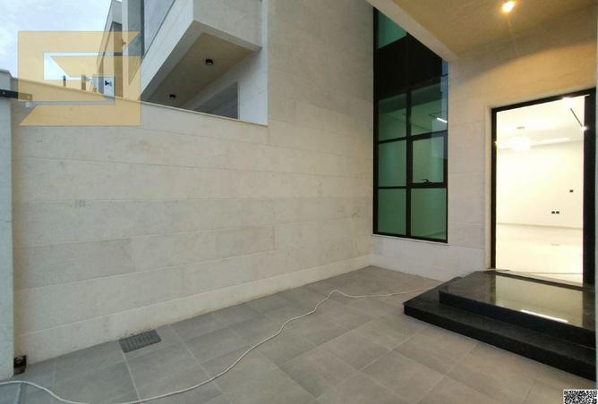 73111320 - Property Image 3