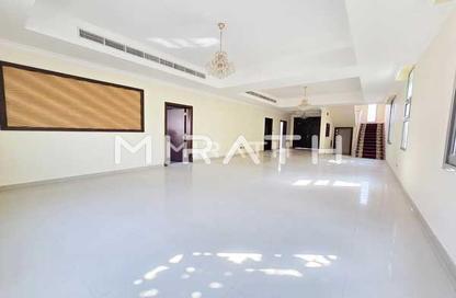 Villa - 5 - 5 for rent in Al Manara - Dubai