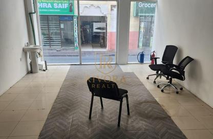 Shop - Studio for rent in Central Building - Naif - Deira - Dubai Shop - Studio for rent in Central Building - Naif - Deira - Dubai