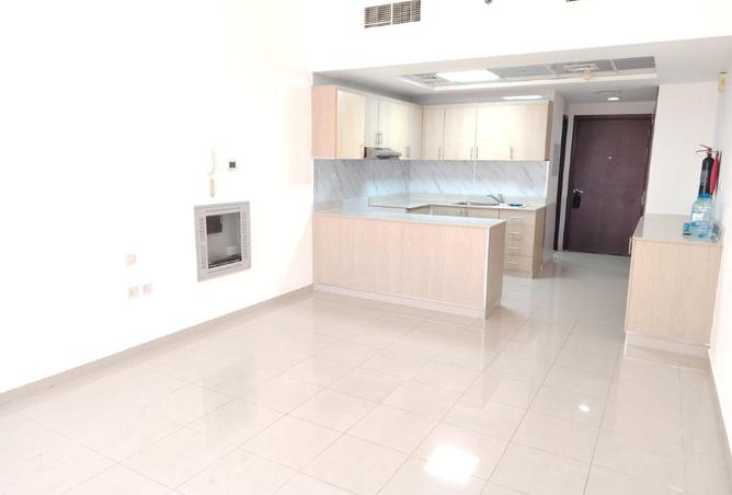 98274387 - Property Image 2