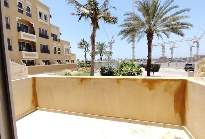 98274387 - Property Image 3