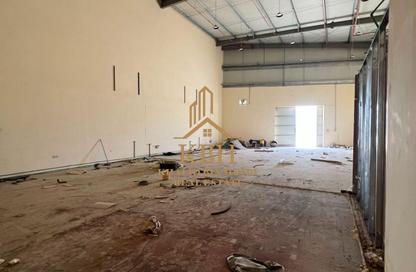 Warehouse - Studio - 1 for rent in Al Sajaa S - Al Sajaa - Sharjah