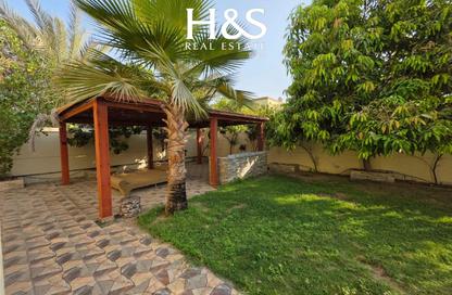 Villa - 3 - 4 for sale in Jumeirah Park - Dubai Villa - 3 - 4 for sale in Jumeirah Park - Dubai