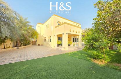 Villa - 3 - 4 for sale in Jumeirah Park - Dubai