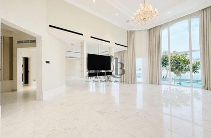 Villa - 4 Bedrooms - 6 Bathrooms for rent in Garden Homes Frond C - Garden Homes - Palm Jumeirah - Dubai