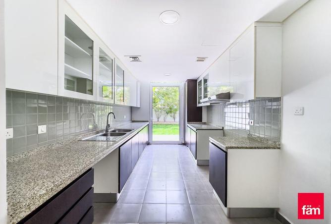 73855683 - Property Image 2