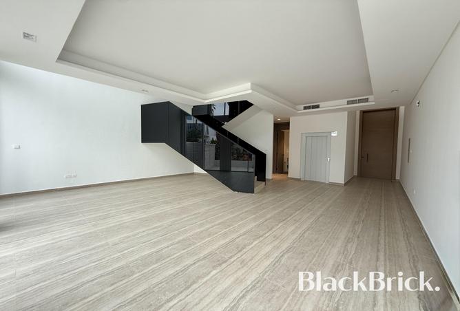 104262353 - Property Image 2