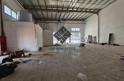 Show Room - Studio - 1 Bathroom for rent in Umm Al Thuoob - Umm Al Quwain